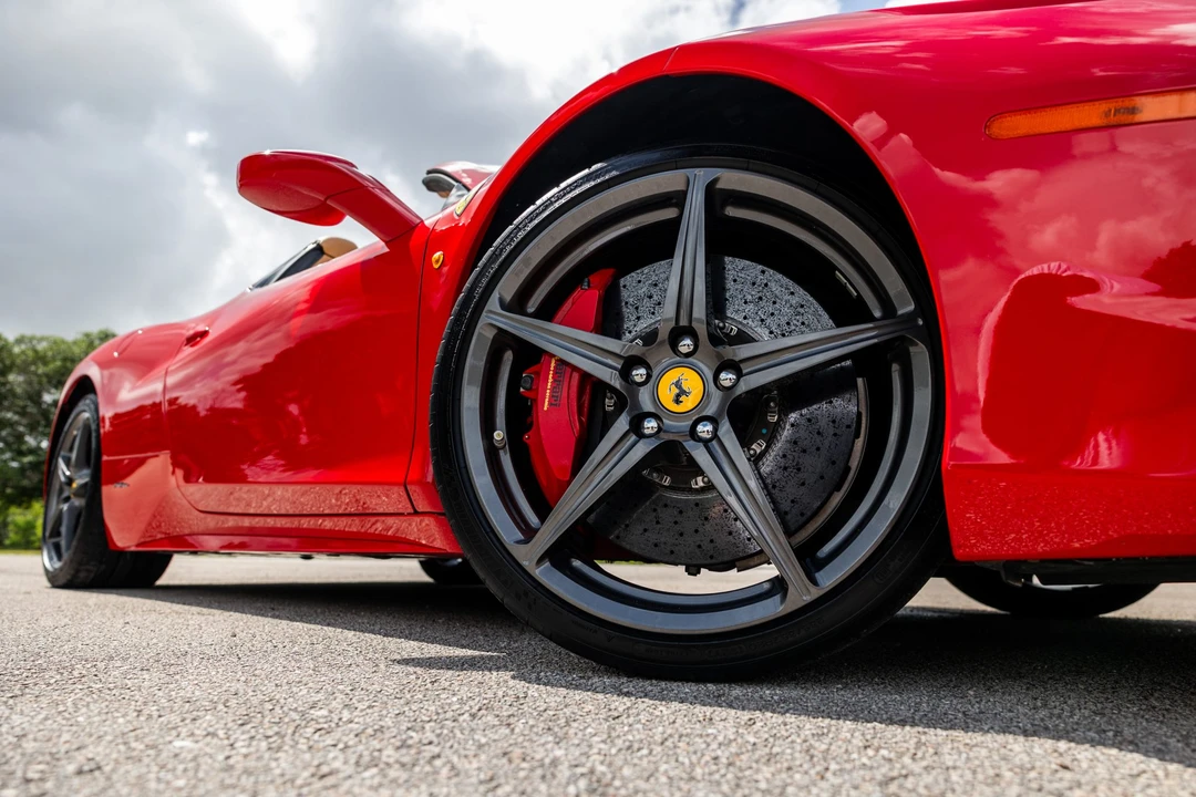 2013 Ferrari 458 Spider - Image 15 of 31
