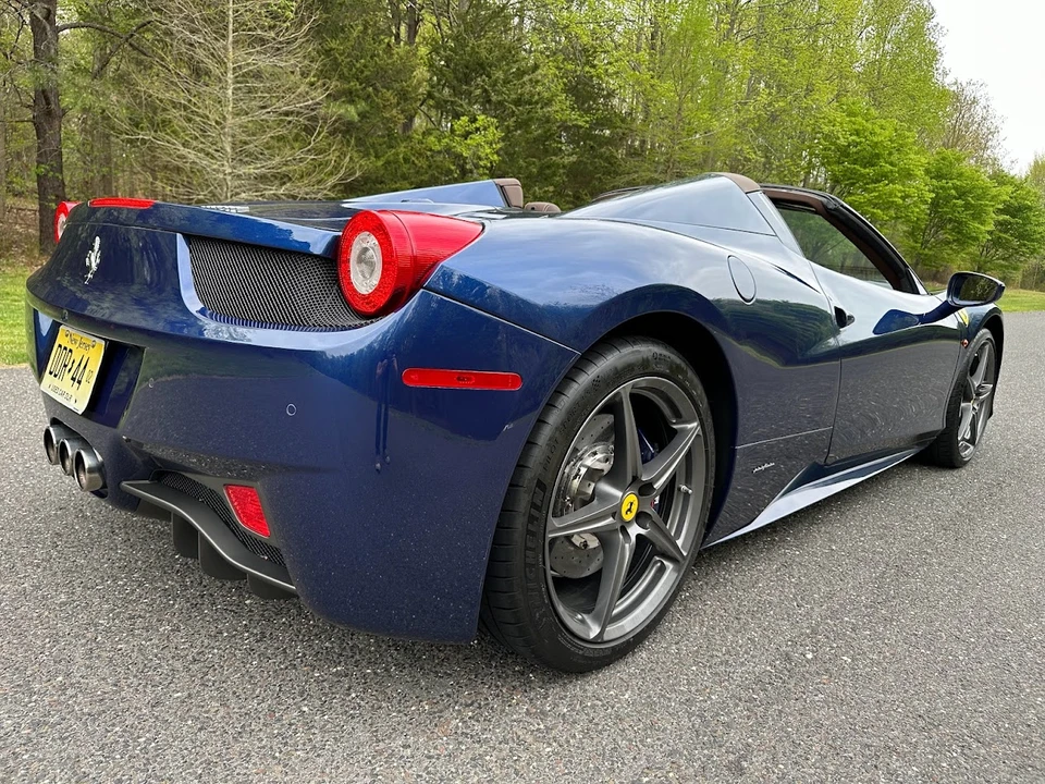 2013 Ferrari 458 Spider - Image 27 of 31