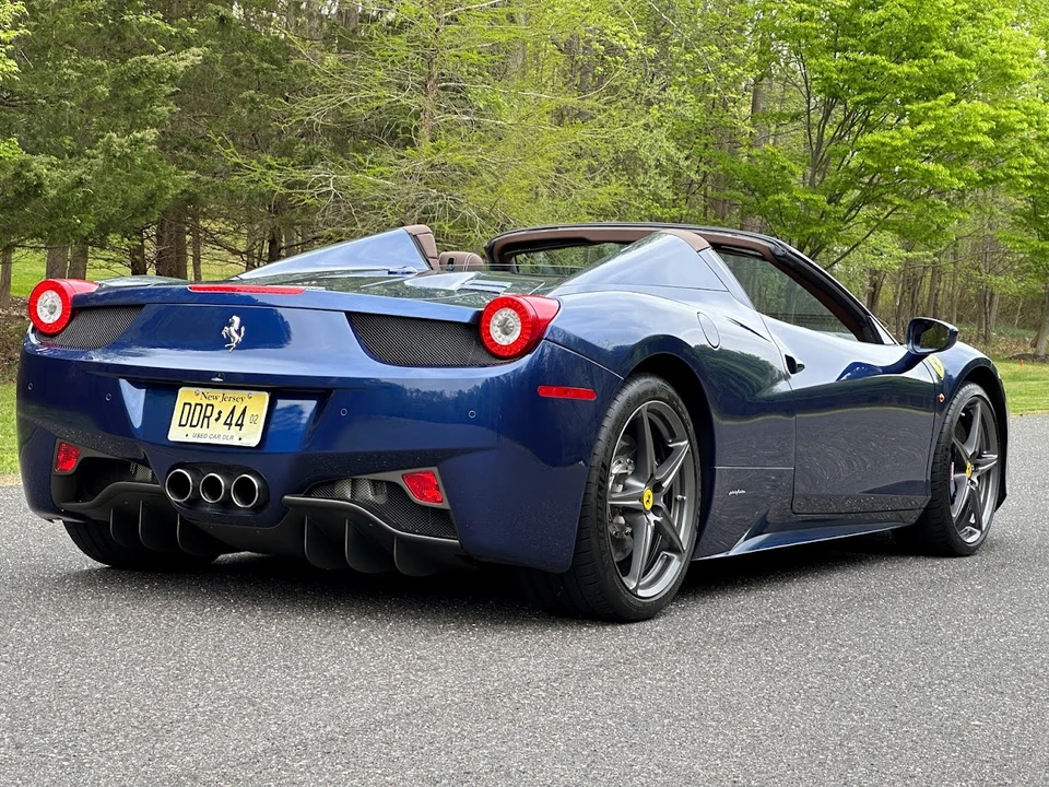 2013 Ferrari 458 Spider - Image 25 of 31