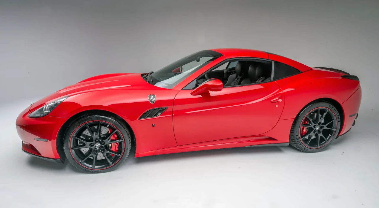 2013 Ferrari California - Image 6 of 6
