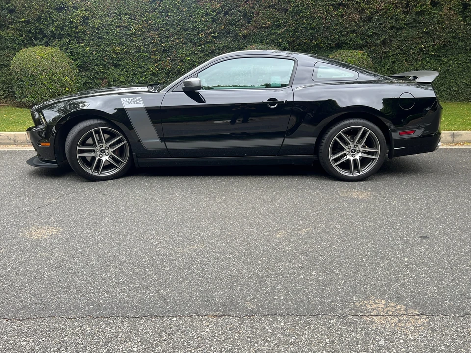 2013 Ford S197 Mustang Boss 302 - Image 5 of 31