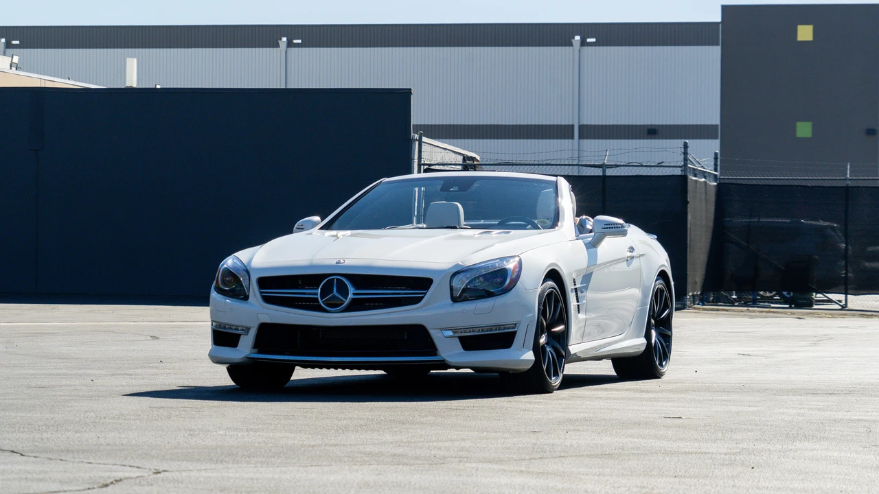2013 Mercedes-Benz R231 SL 63 & SL 65 AMG - Image 3 of 31