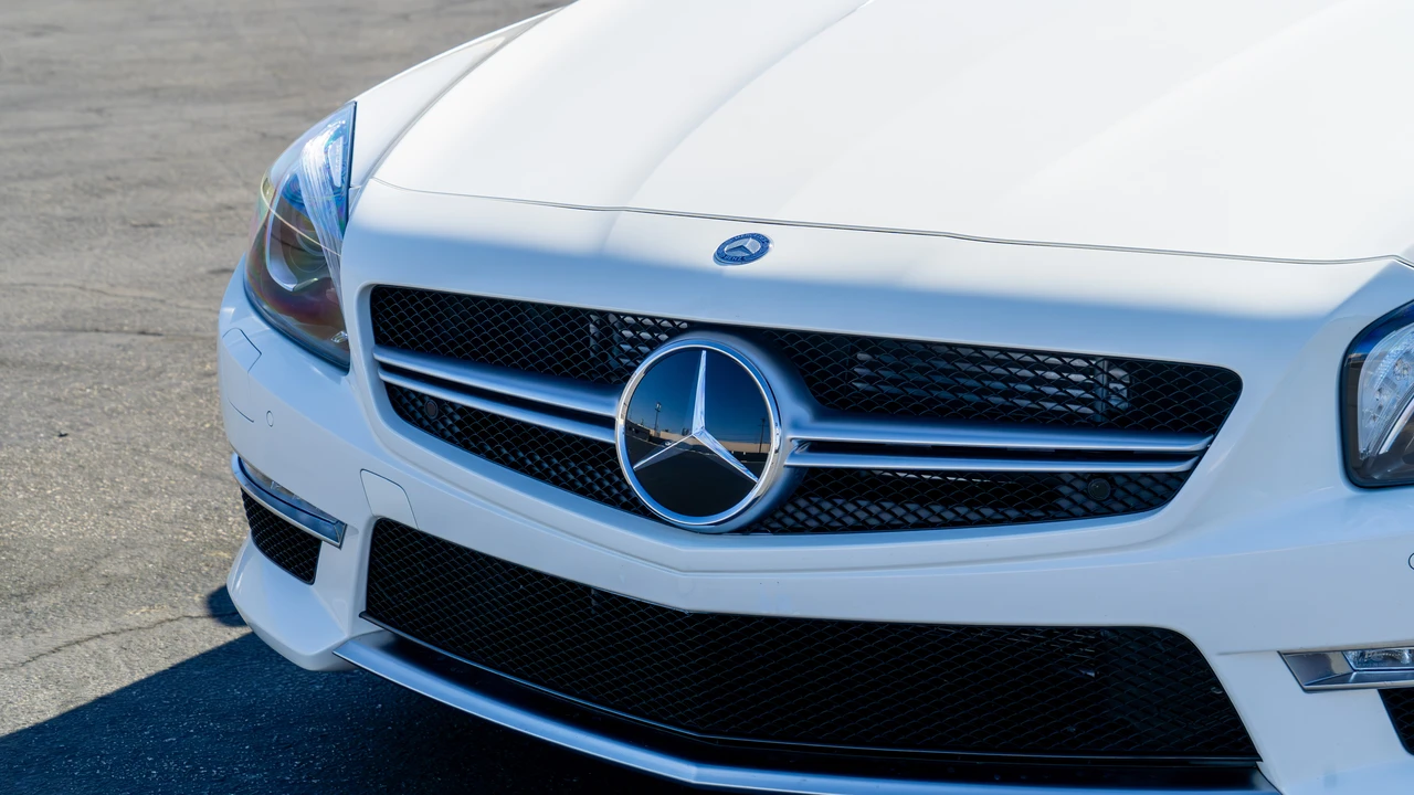 2013 Mercedes-Benz R231 SL 63 & SL 65 AMG - Image 24 of 31
