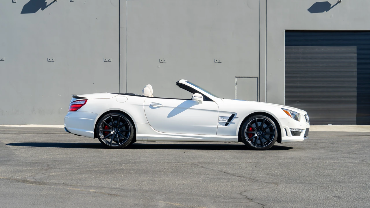 2013 Mercedes-Benz R231 SL 63 & SL 65 AMG - Image 10 of 31