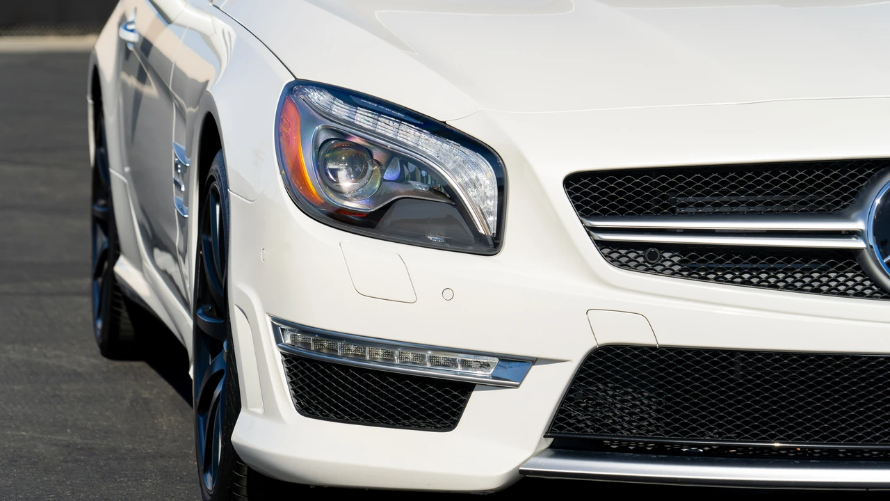 2013 Mercedes-Benz R231 SL 63 & SL 65 AMG - Image 23 of 31