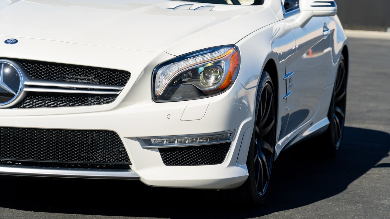 2013 Mercedes-Benz R231 SL 63 & SL 65 AMG - Image 26 of 31