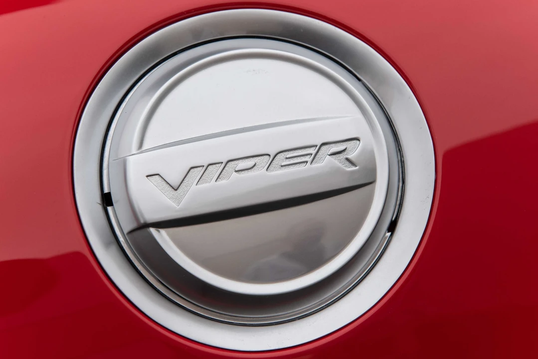 2013 Dodge Viper 5th Gen - Image 30 of 31