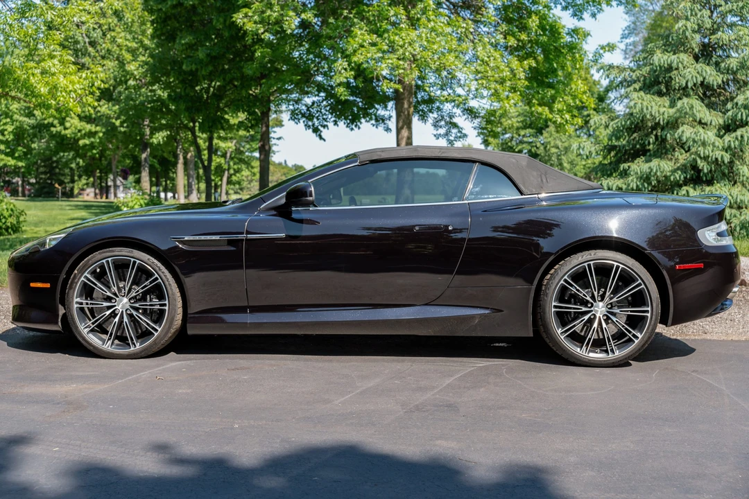 2014 Aston Martin DB9 - Image 16 of 31