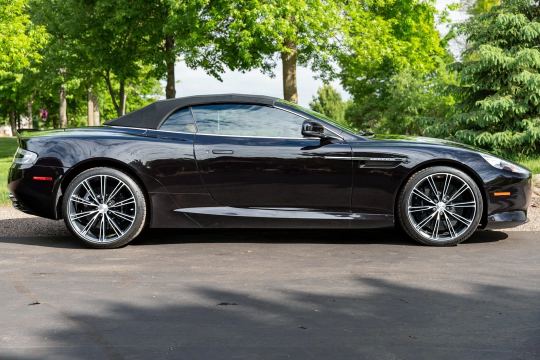 2014 Aston Martin DB9 - Image 12 of 31
