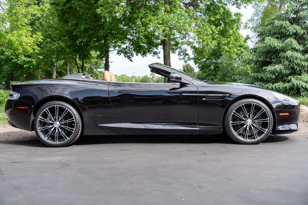 2014 Aston Martin DB9 - Image 4 of 31