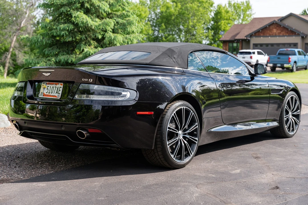 2014 Aston Martin DB9 - Image 13 of 31