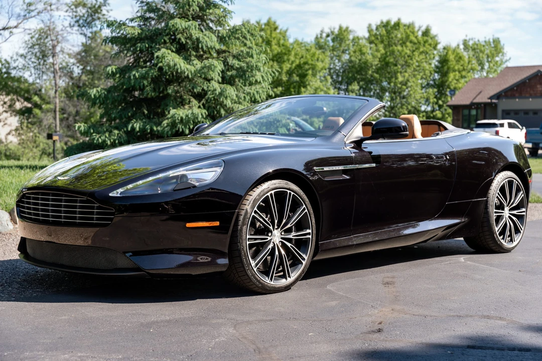 2014 Aston Martin DB9 - Image 2 of 31