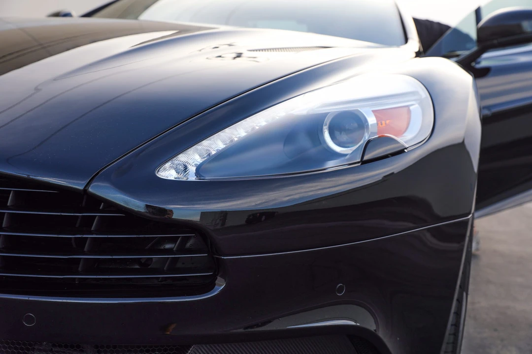 2014 Aston Martin Vanquish 2nd Gen - Image 21 of 31