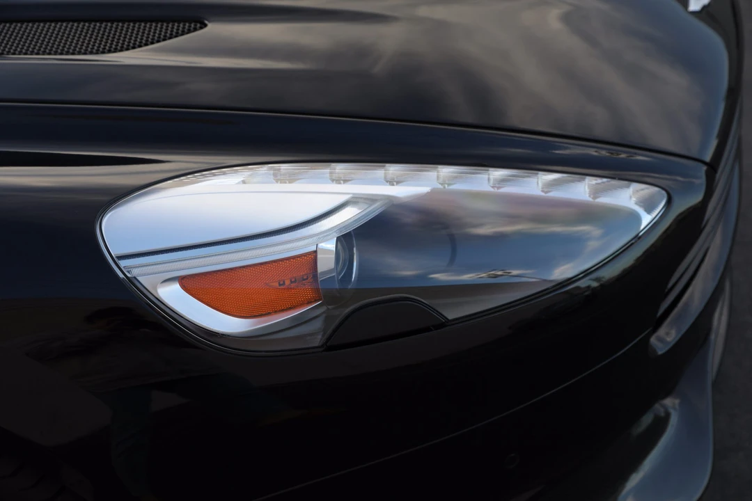 2014 Aston Martin Vanquish 2nd Gen - Image 19 of 31