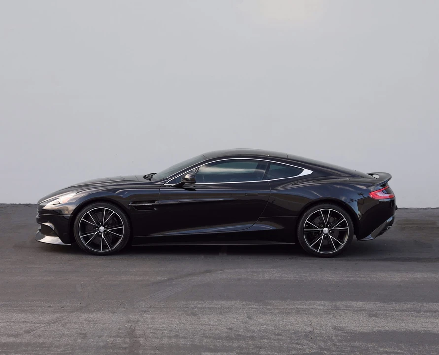 2014 Aston Martin Vanquish 2nd Gen - Image 12 of 31