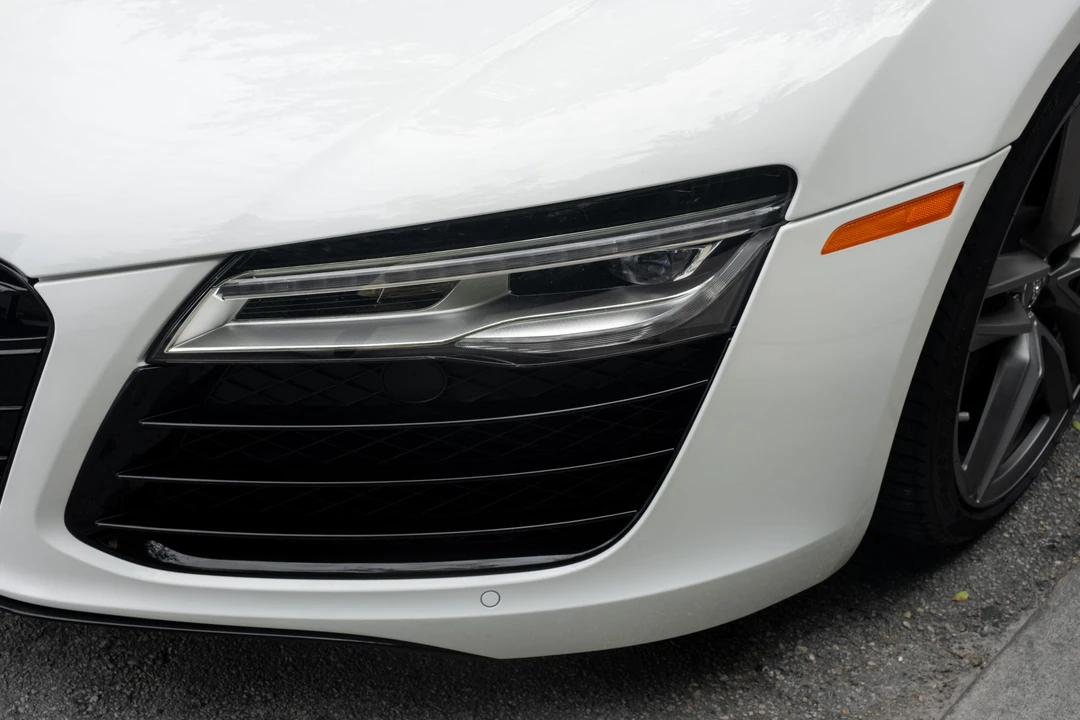 2014 Audi 42 R8 - Image 14 of 31