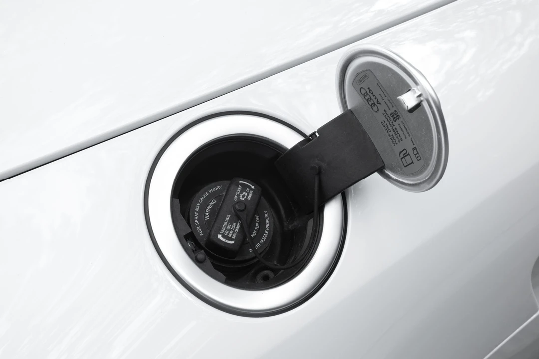 2014 Audi 42 R8 - Image 28 of 31