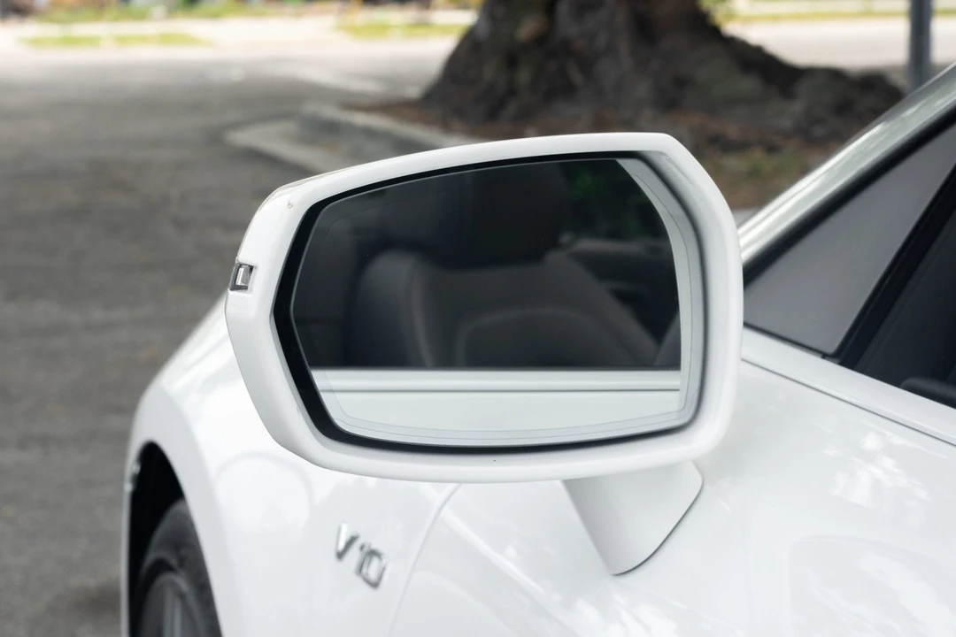 2014 Audi 42 R8 - Image 19 of 31