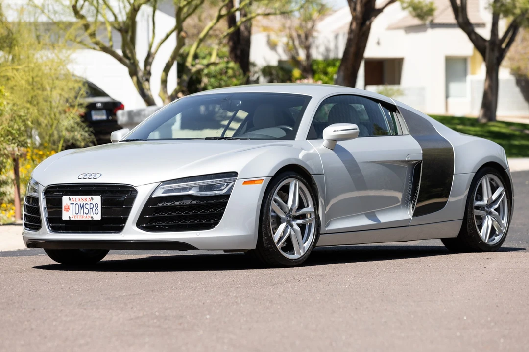 2014 Audi 42 R8 - Image 2 of 31