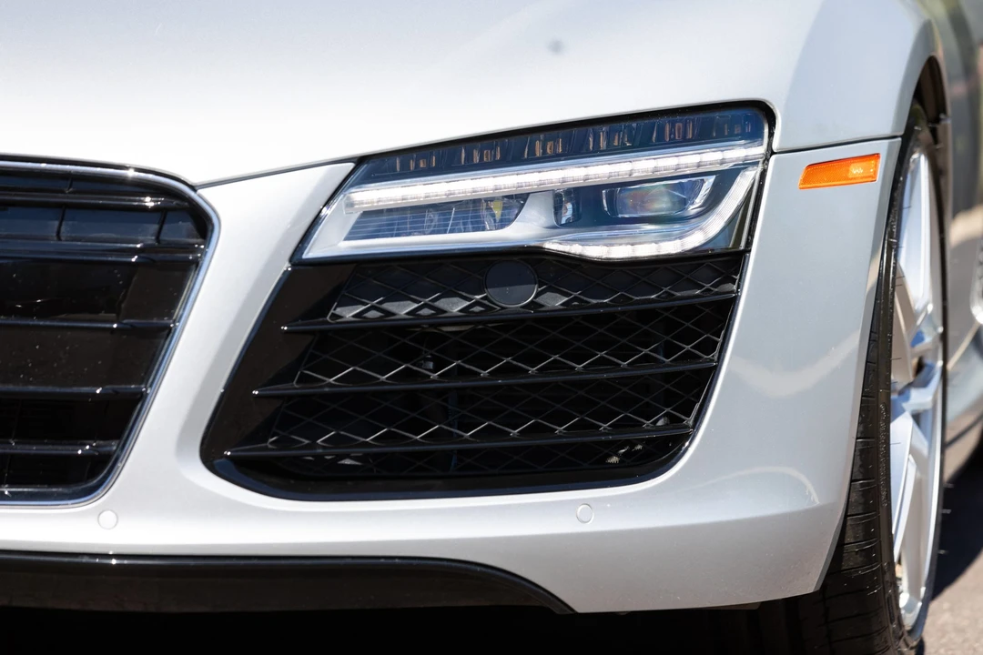2014 Audi 42 R8 - Image 11 of 31