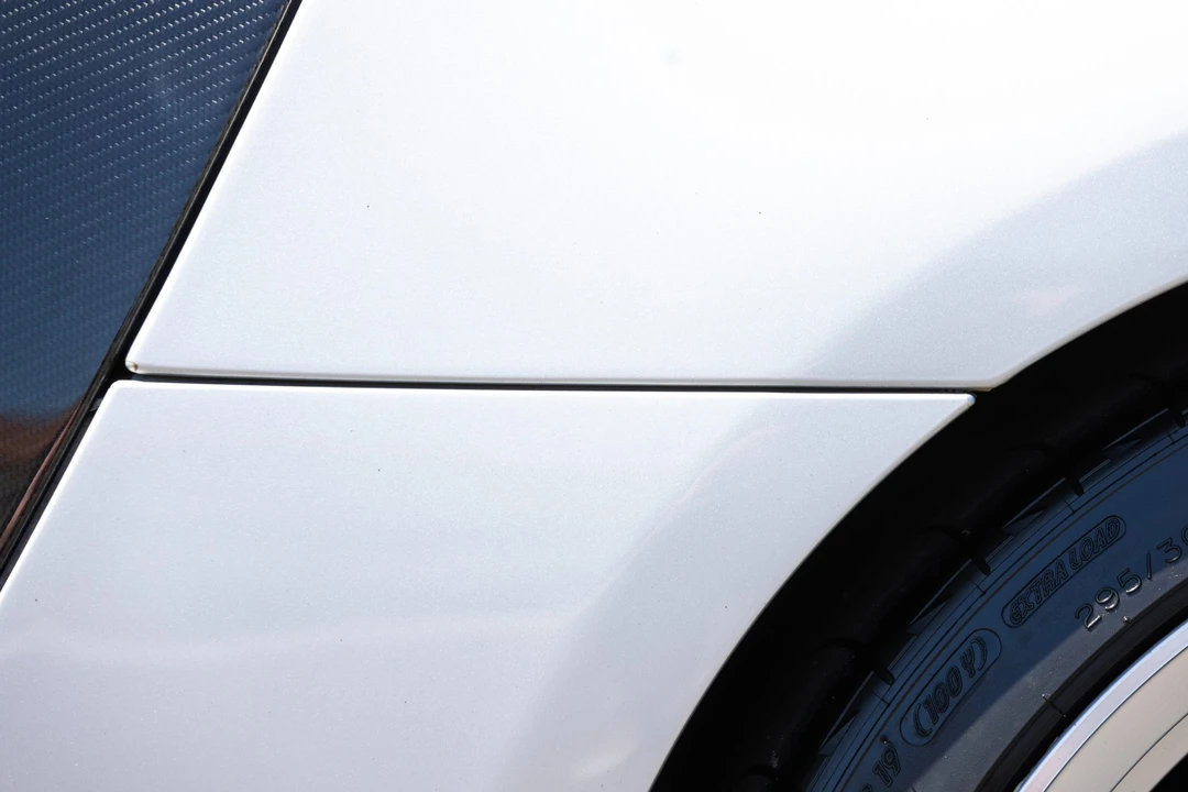 2014 Audi 42 R8 - Image 20 of 31