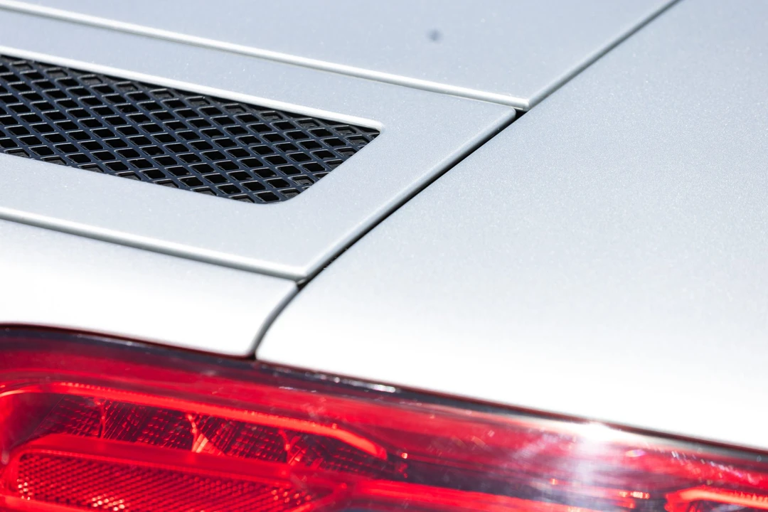 2014 Audi 42 R8 - Image 19 of 31