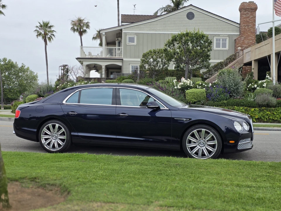 2014 Bentley Continental Flying Spur - Image 9 of 31