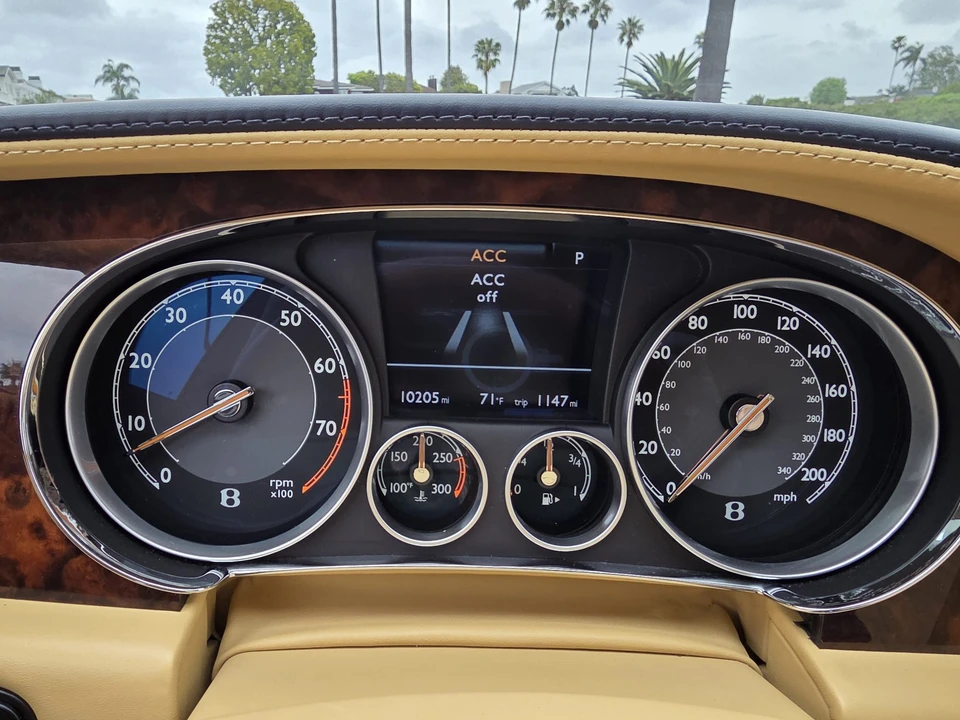 2014 Bentley Continental Flying Spur - Image 24 of 31