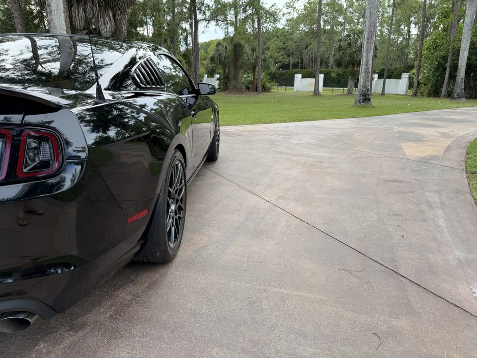 2014 Ford S197 II Shelby Mustang GT500 - Image 24 of 31