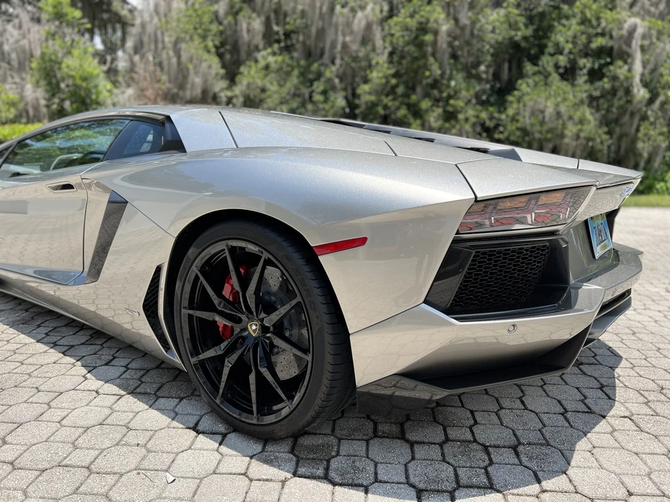 2014 Lamborghini Aventador LP700-4 - Image 17 of 31
