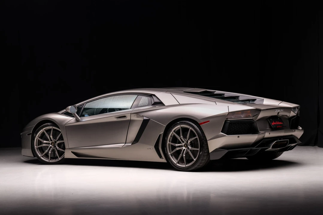 2014 Lamborghini Aventador LP700-4 - Image 5 of 31