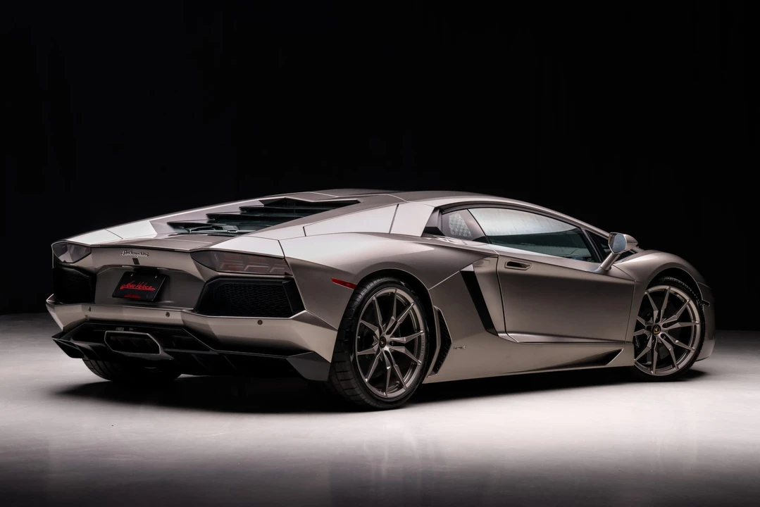 2014 Lamborghini Aventador LP700-4 - Image 8 of 31