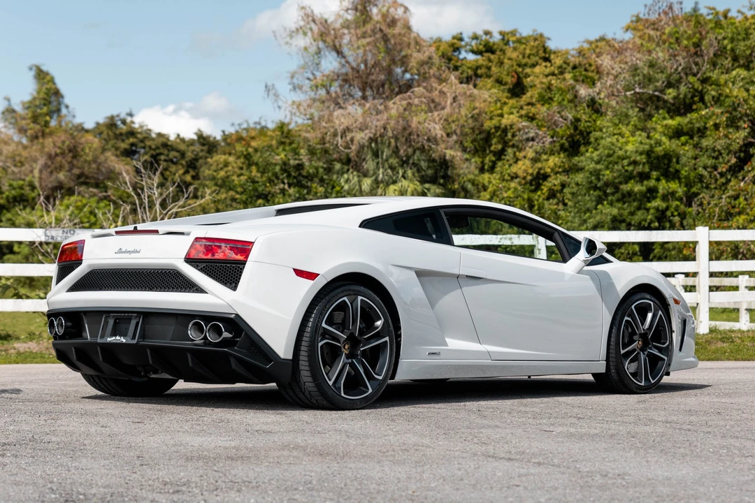 2014 Lamborghini Gallardo LP560-4 - Image 9 of 31