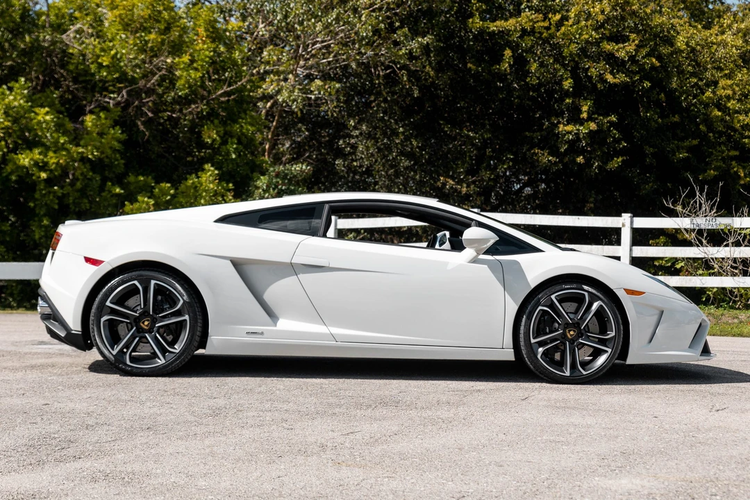 2014 Lamborghini Gallardo LP560-4 - Image 10 of 31