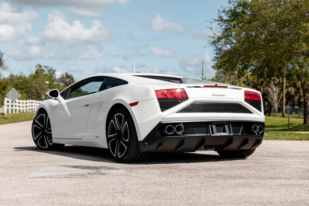 2014 Lamborghini Gallardo LP560-4 - Image 7 of 31