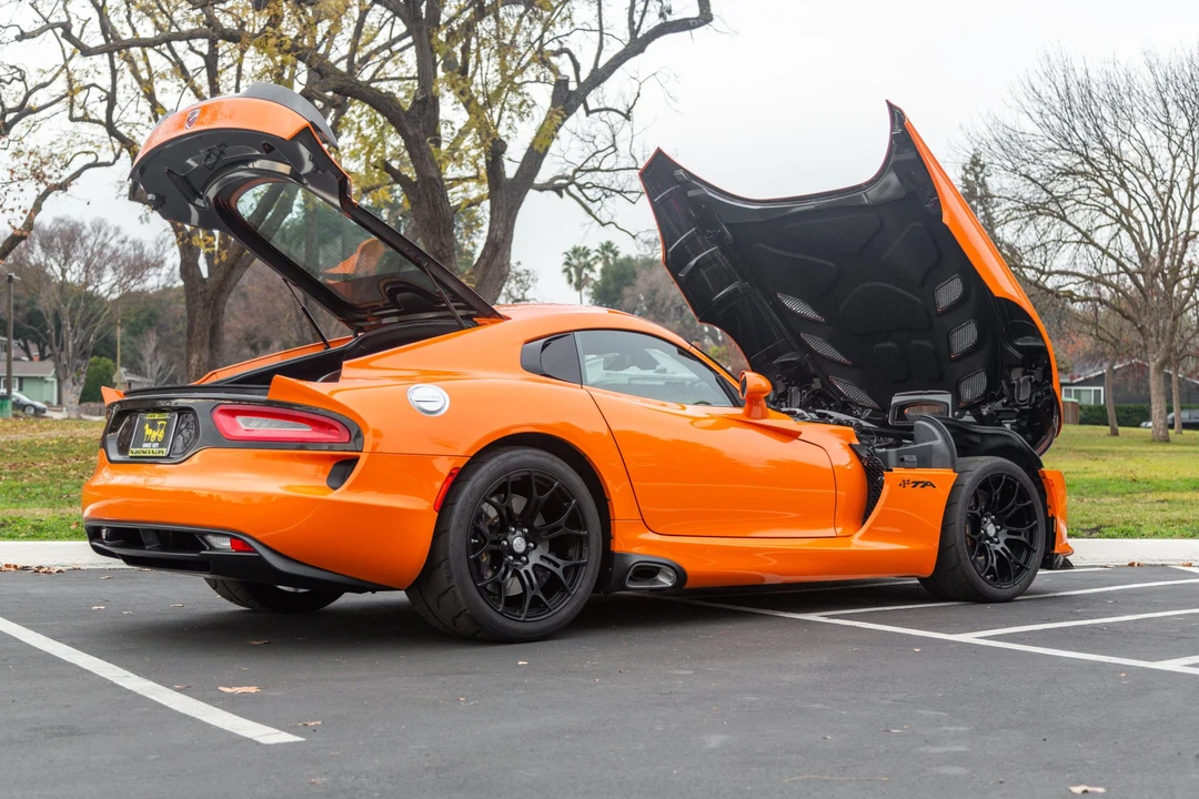 2014 Dodge Viper 5th Gen - Image 13 of 31