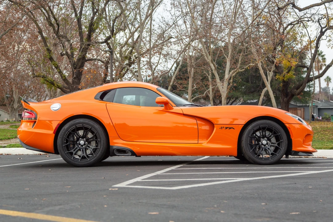 2014 Dodge Viper 5th Gen - Image 8 of 31