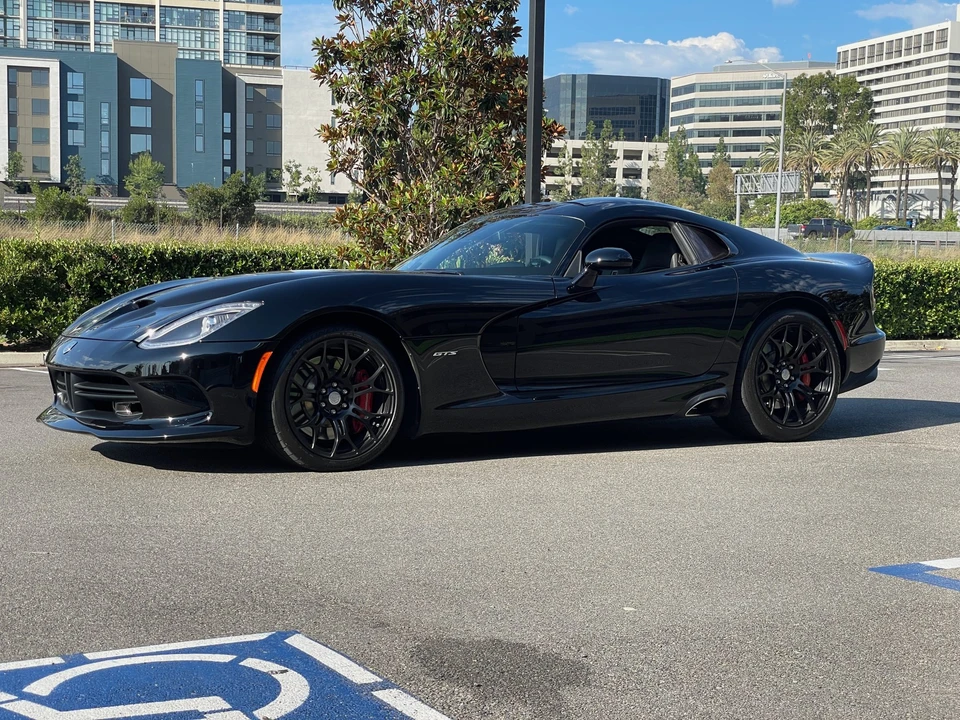 2014 Dodge Viper 5th Gen - Image 2 of 31