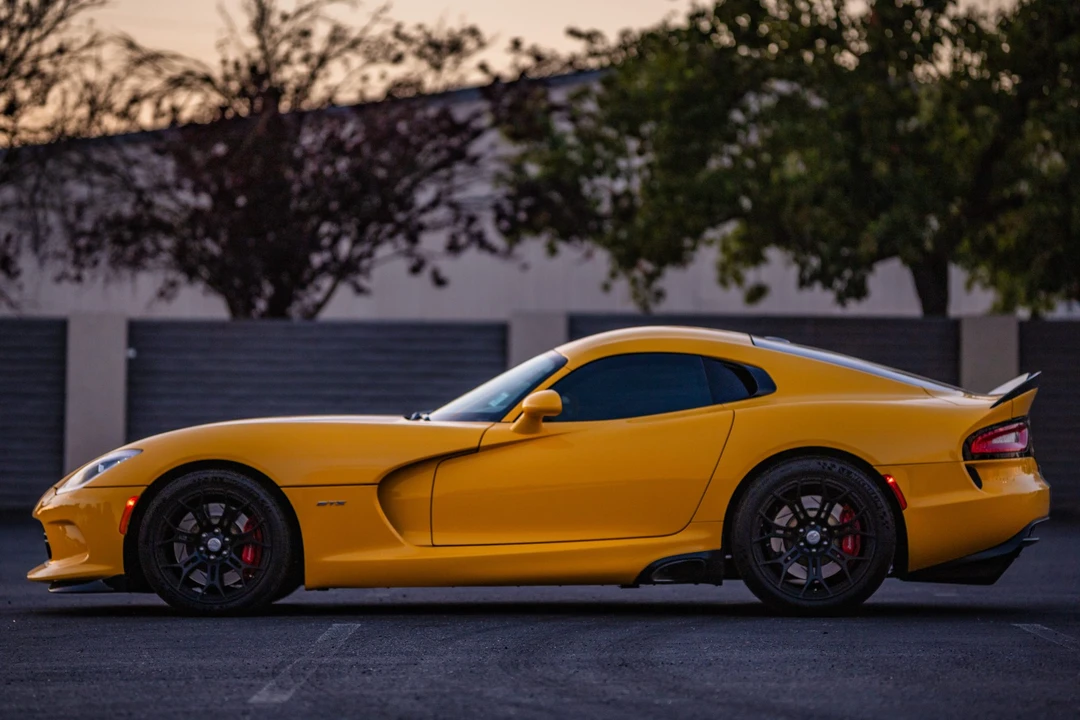 2014 Dodge Viper 5th Gen - Image 5 of 31