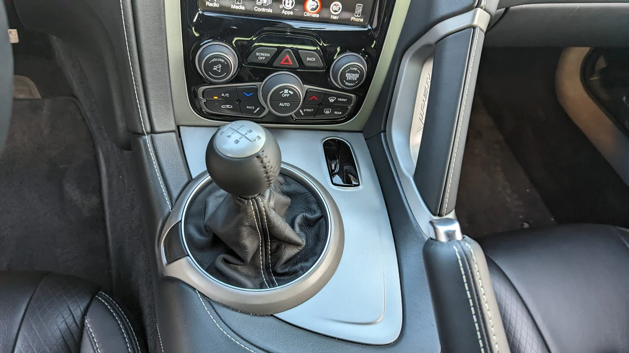 2014 Dodge Viper 5th Gen - Image 26 of 31