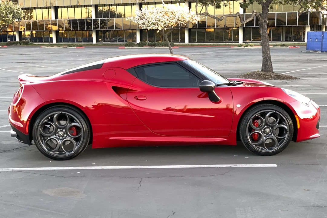 2015 Alfa Romeo 4C Coupe - Image 7 of 31