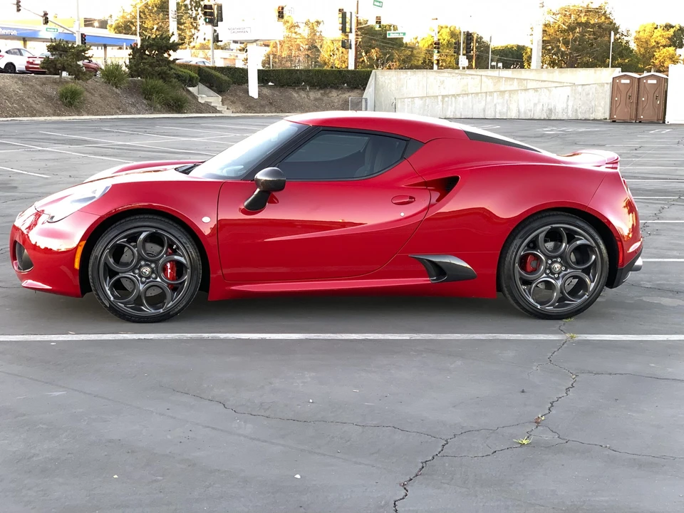 2015 Alfa Romeo 4C Coupe - Image 2 of 31