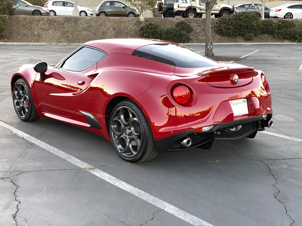 2015 Alfa Romeo 4C Coupe - Image 4 of 31