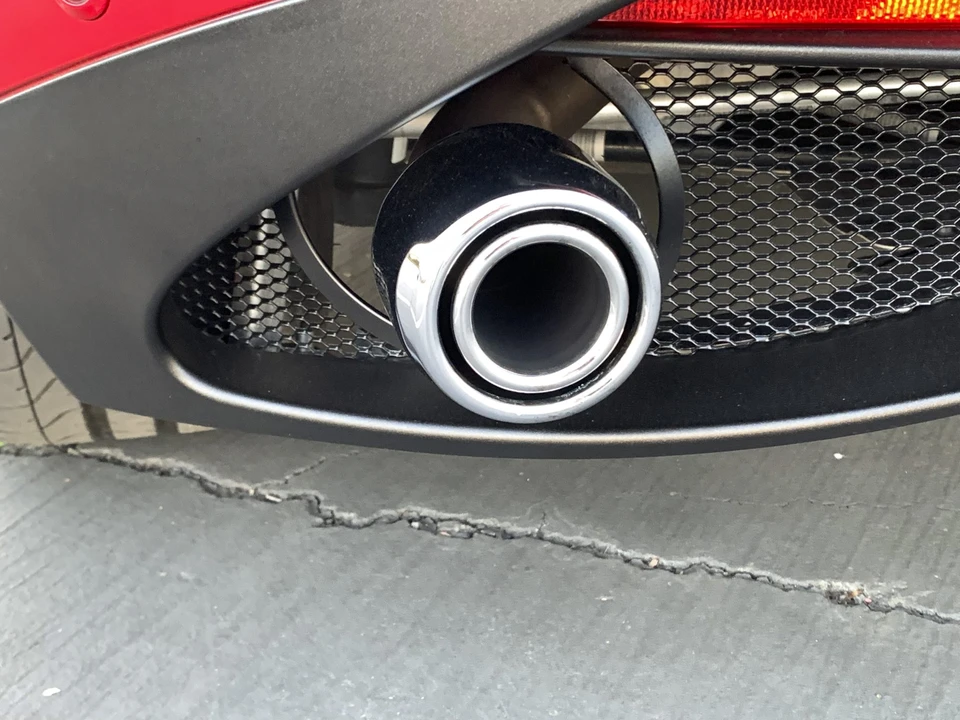 2015 Alfa Romeo 4C Coupe - Image 23 of 31