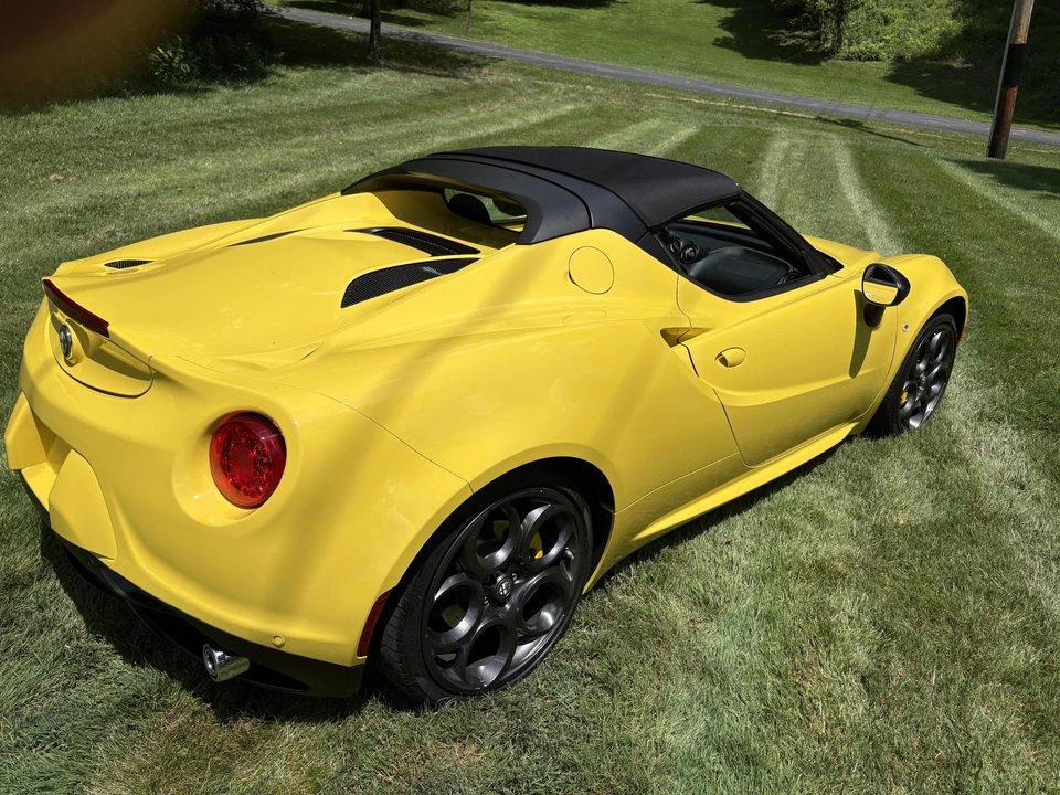 2015 Alfa Romeo 4C Spider - Image 6 of 31