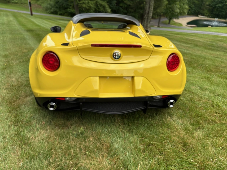 2015 Alfa Romeo 4C Spider - Image 4 of 31