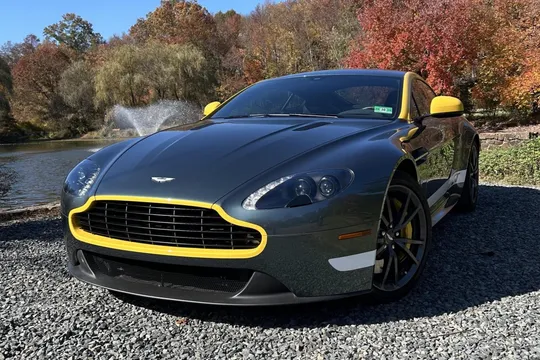 2015 Aston Martin V8 Vantage GT Coupe