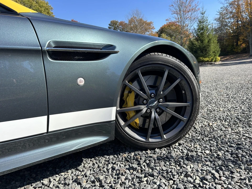 2015 Aston Martin V8 Vantage (2006-2017) - Image 21 of 31