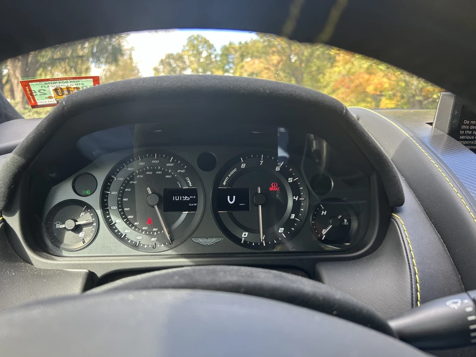 2015 Aston Martin V8 Vantage (2006-2017) - Image 31 of 31