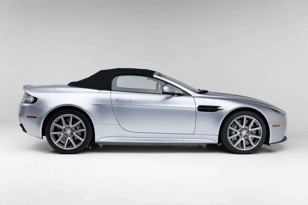 2015 Aston Martin V8 Vantage (2006-2017) - Image 16 of 31